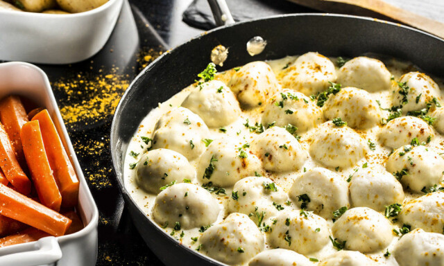 Den norske fiskebollen. Elsket og hatet